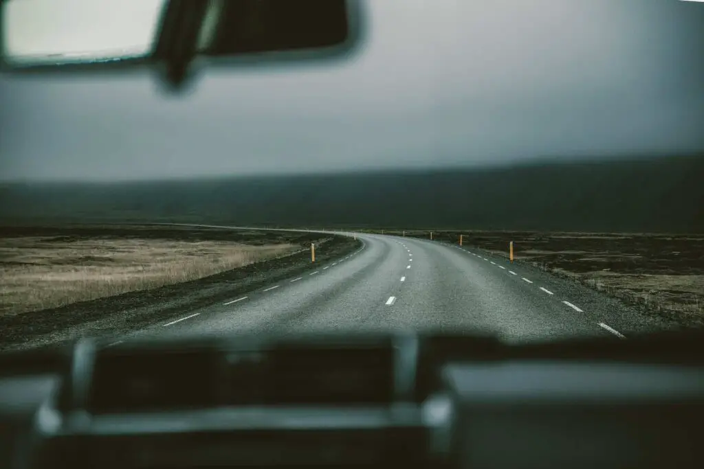 Roadtrip in IJsland - De beste route en tips voor 7 dagen 5 Rijden tijdens je road trip in IJsland op de ringroad