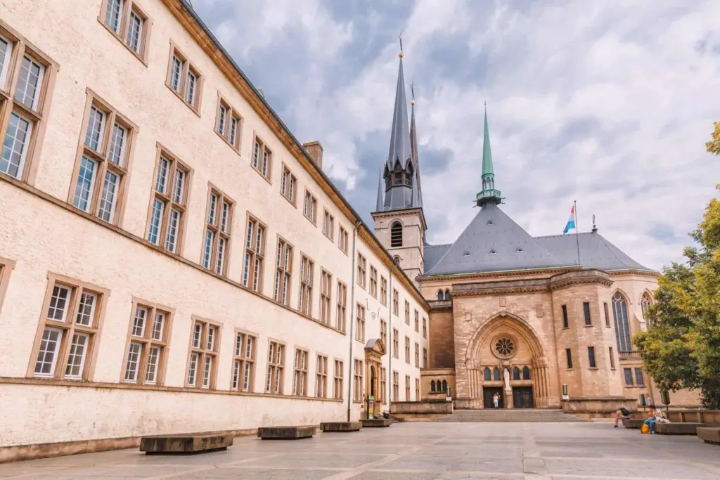 Doen in Luxemburg, De Notre dame van Luxemburg