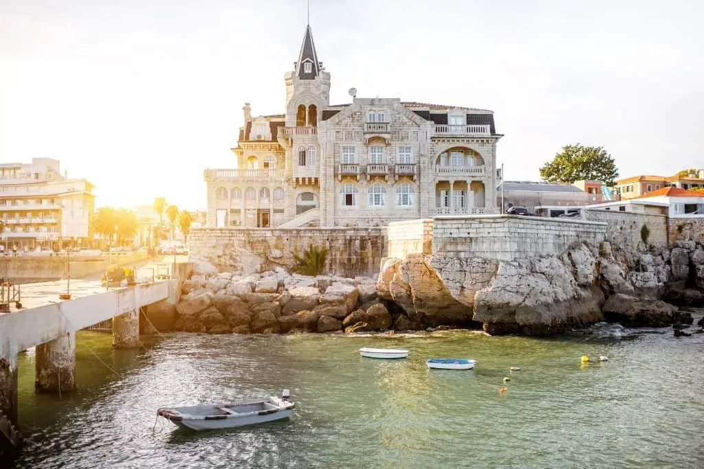 De 17 mooiste plekken van Portugal voor jou op een rijtje gezet! 17 Ook Cascais mag je niet overslaan tijdens je rondreis door portugal