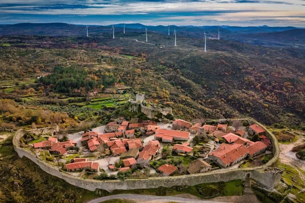 De 17 mooiste plekken van Portugal voor jou op een rijtje gezet! 21 Sortelha is een middeleeuwse stad gelegen in portugal