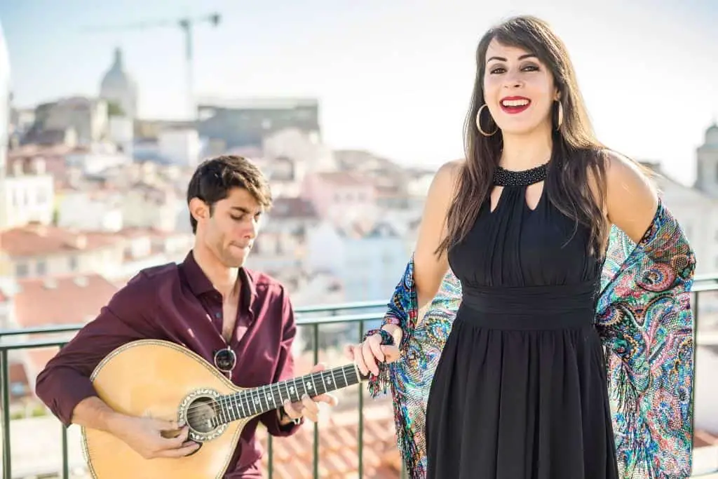 De 17 mooiste plekken van Portugal voor jou op een rijtje gezet! 10 Lissabon Fadomuziek