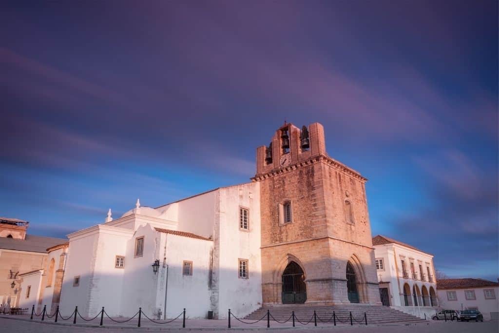 Bezienswaardigheden & tips voor je Faro vakantie! 4 De kathedraal van Faro, portugal