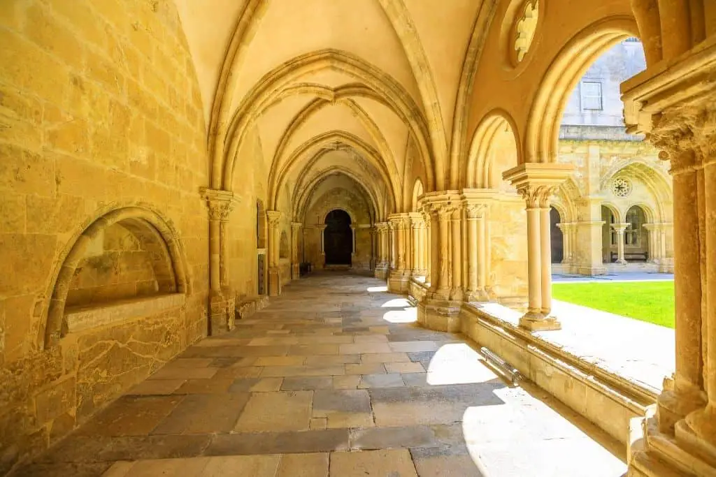 Coimbra bezienswaardigheden - alles op een rijtje 5 De oude kathedraal van Coimbra