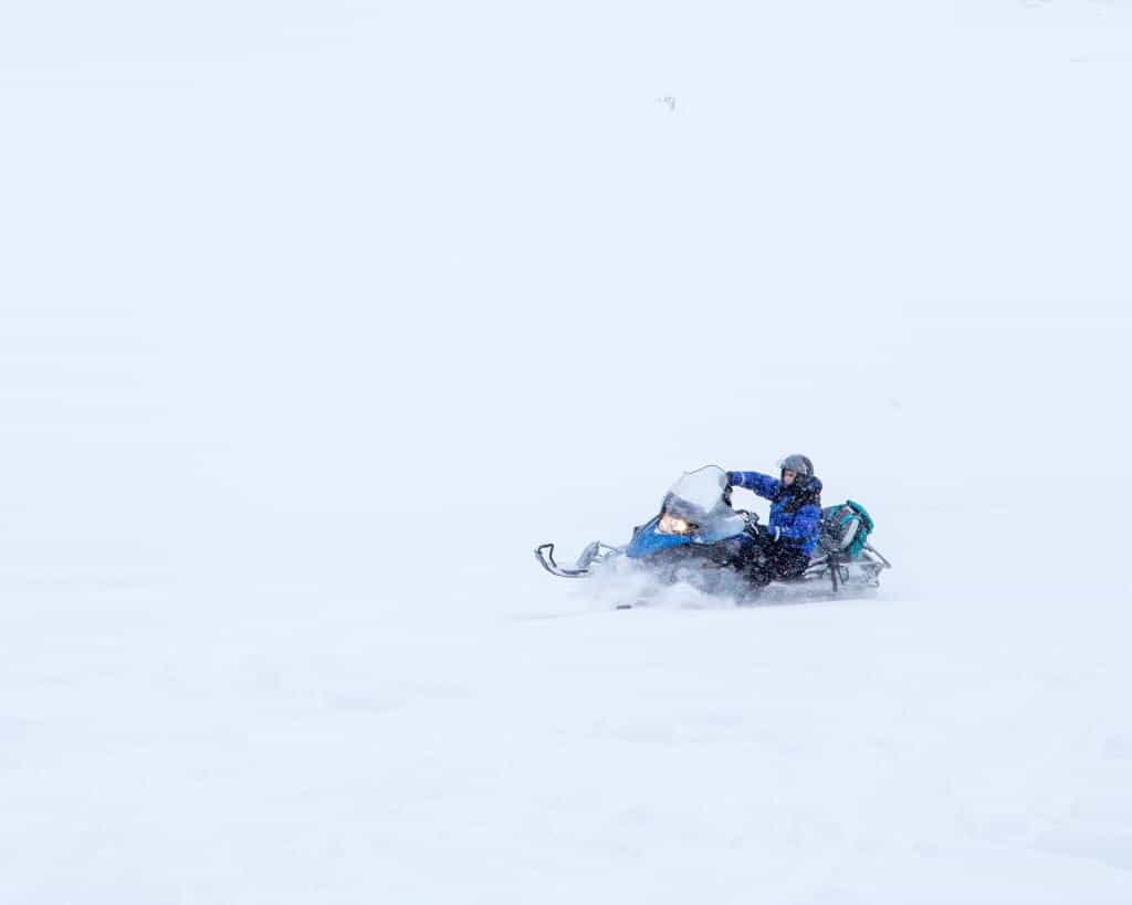 Noorderlicht Noorwegen - alles wat je moet weten! 11 sneeuwscooter safari noorwegen