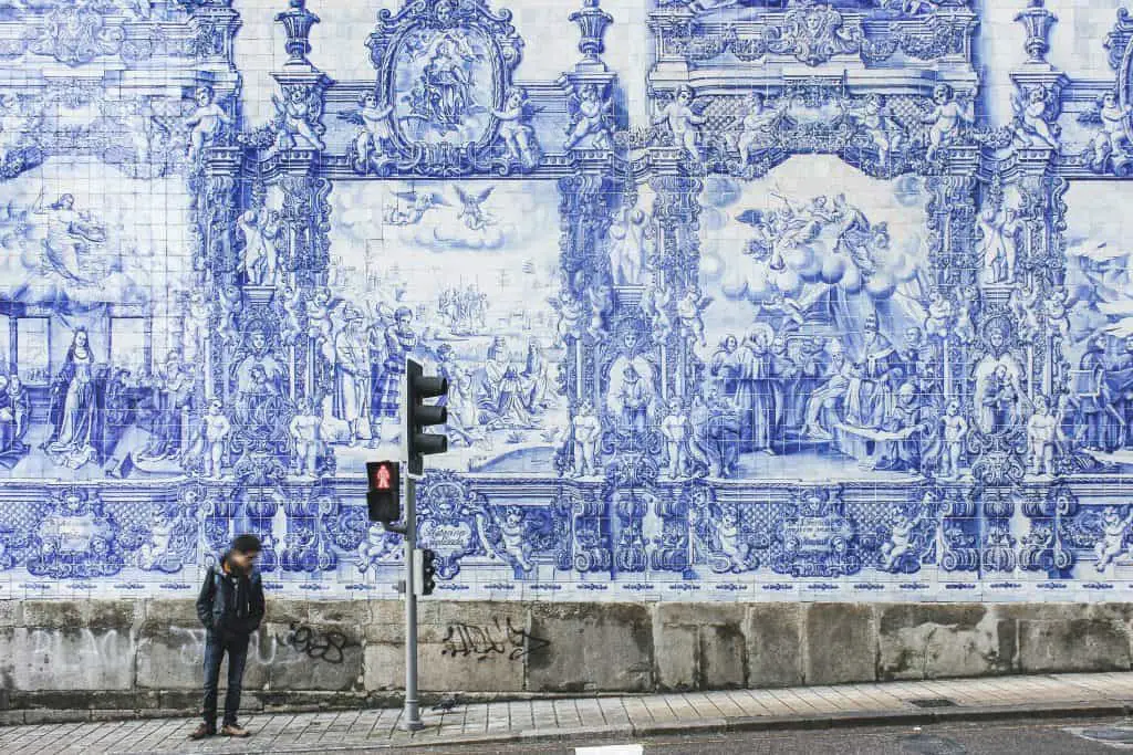 De beste bezienswaardigheden van Porto op een rij! 4 mooie muur in porto