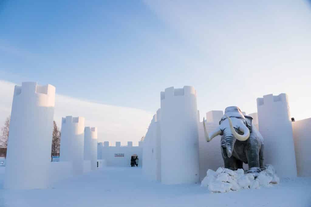 Slapen in een IJshotel - alles wat je moet weten! 9 Sneeuwkasteel in finland