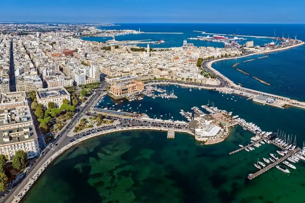 Bari, alle 16 bezienswaardigheden op een rij! 17 Strand van bari