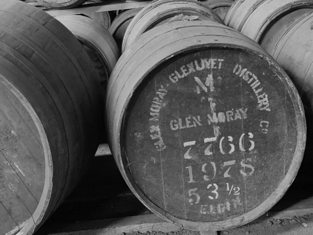 De 20 mooiste plekken in de Schotse Hooglanden: Bezienswaardigheden + Reisroute 14 Schotse Whisky