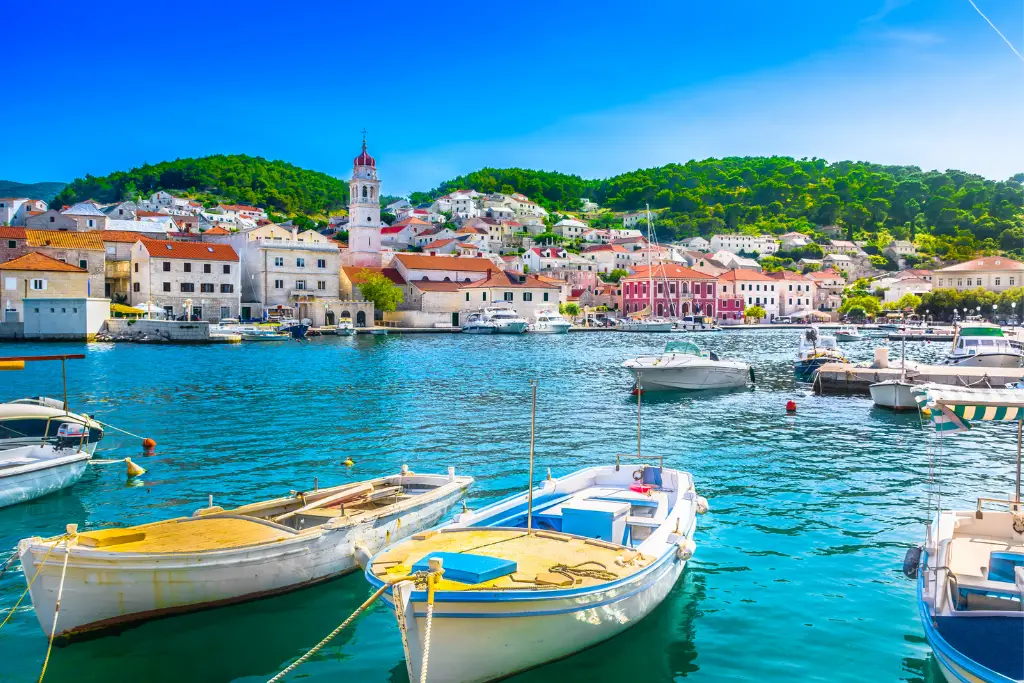 Brac: het mooiste eiland van Kroatië 17 ferry split brac